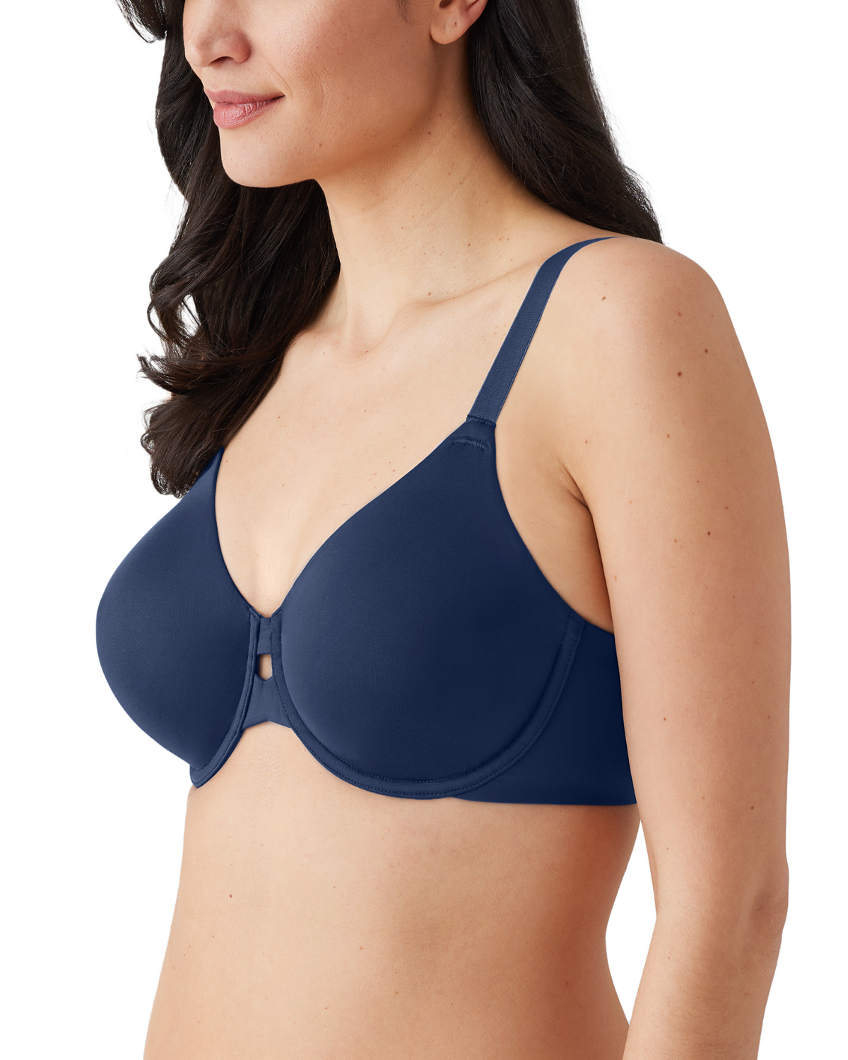 Model wearing an smooth t-shirt underwire bra with a convertible racerback in navy