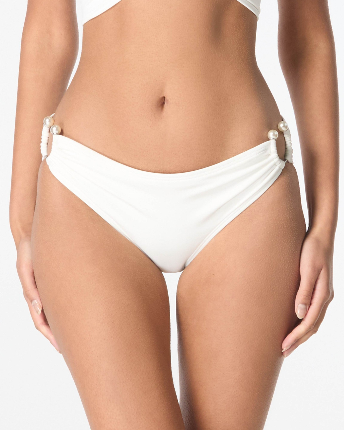 2025 Carmen Marc Valvo Solids Side Ring Bikini Bottom - C7a100