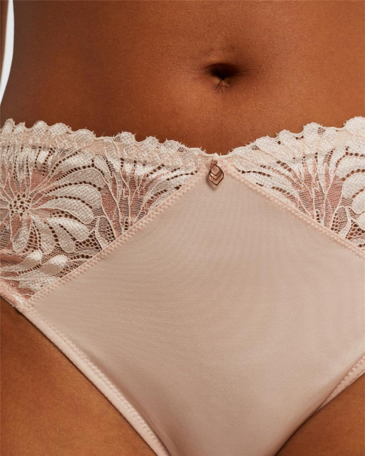 Montelle Anniversary Brief - 9576