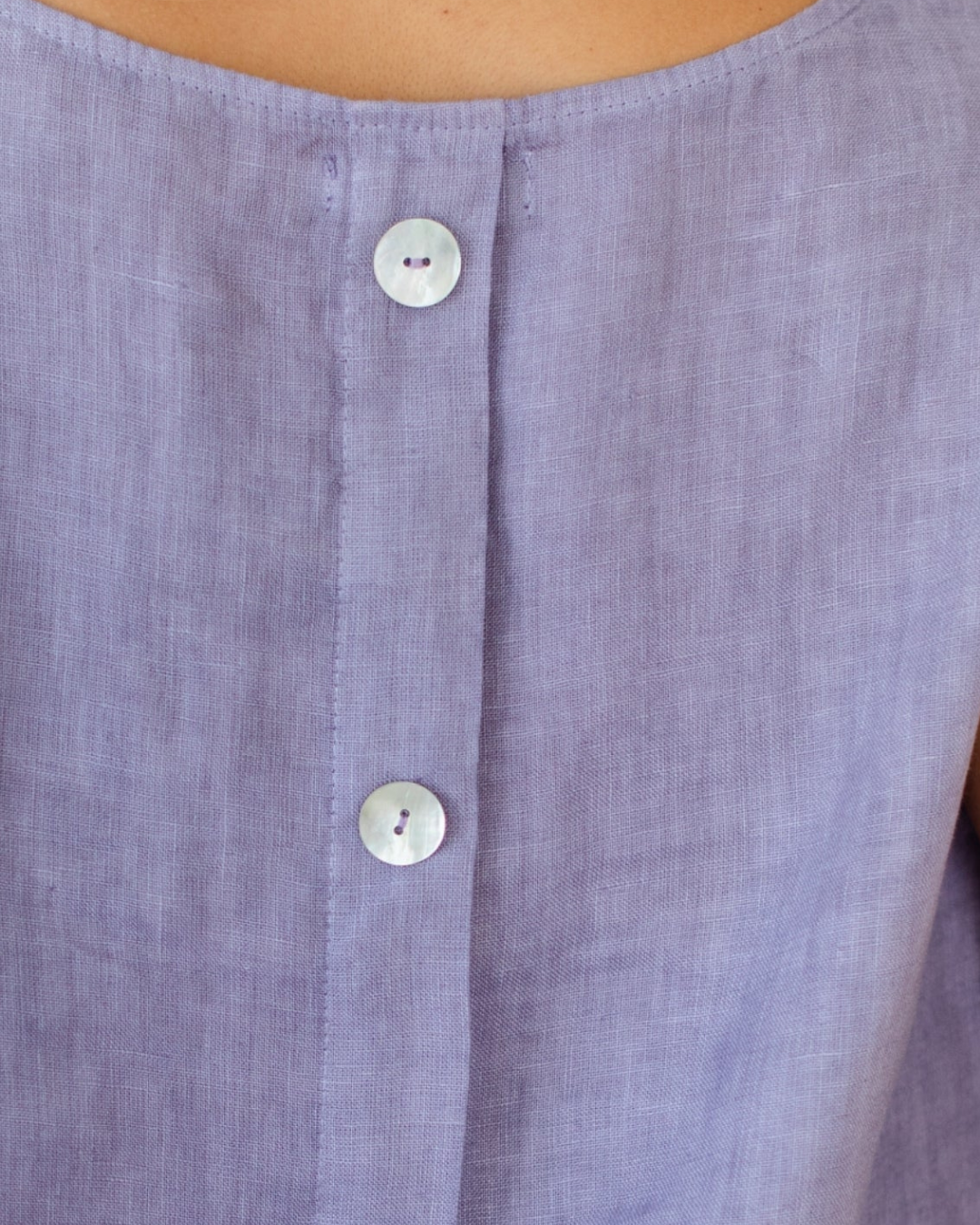 Splendid Iris Linen Boxy Tank w/Button Back - 21-221