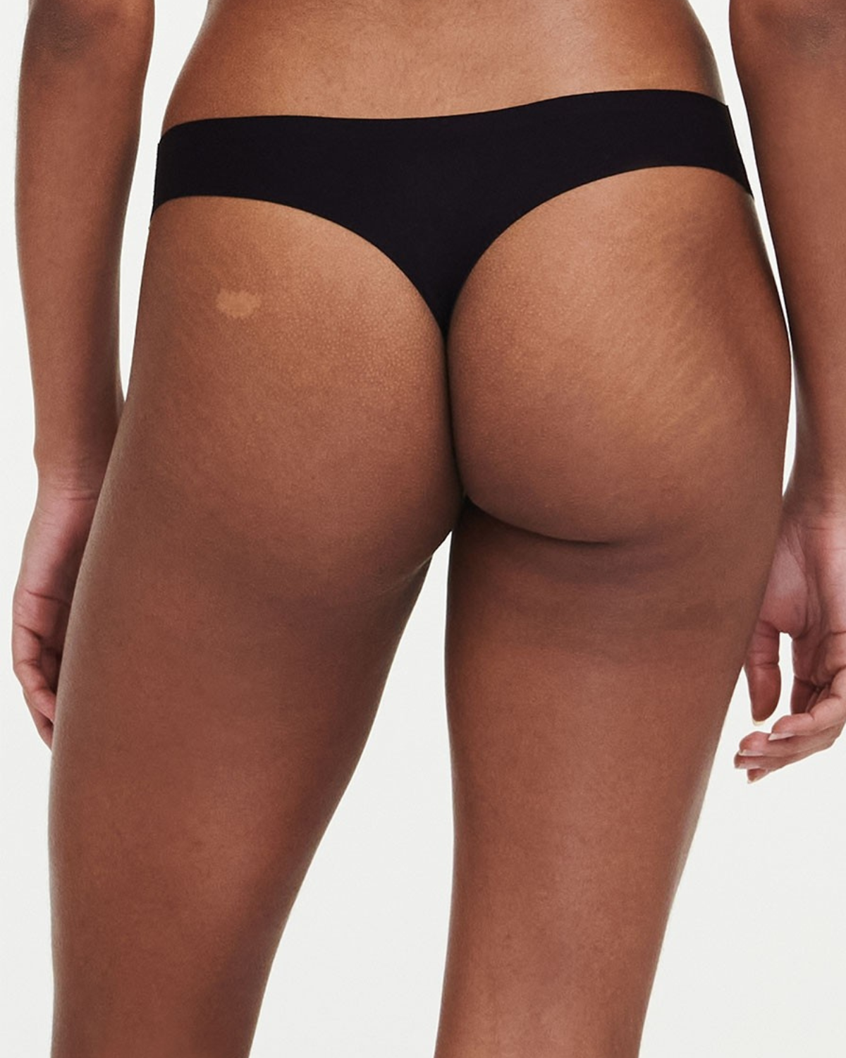 Chantelle Soft Stretch Seamless Thong - C26490