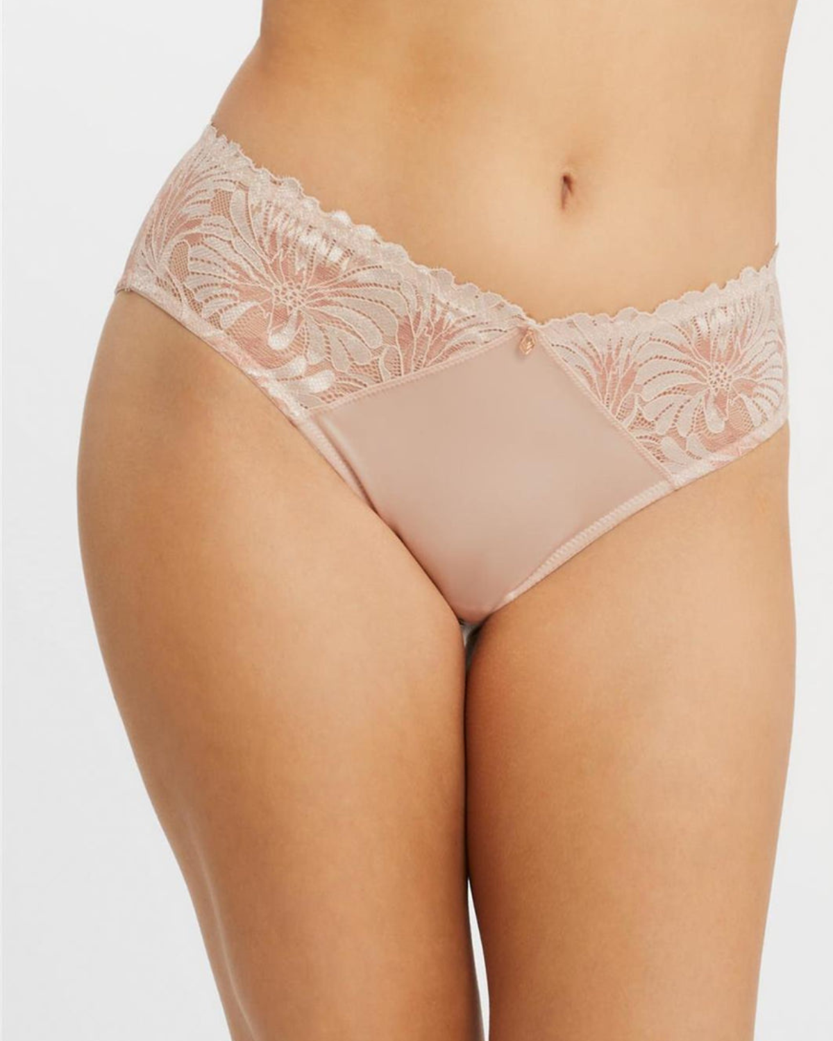 Montelle Anniversary Brief - 9576