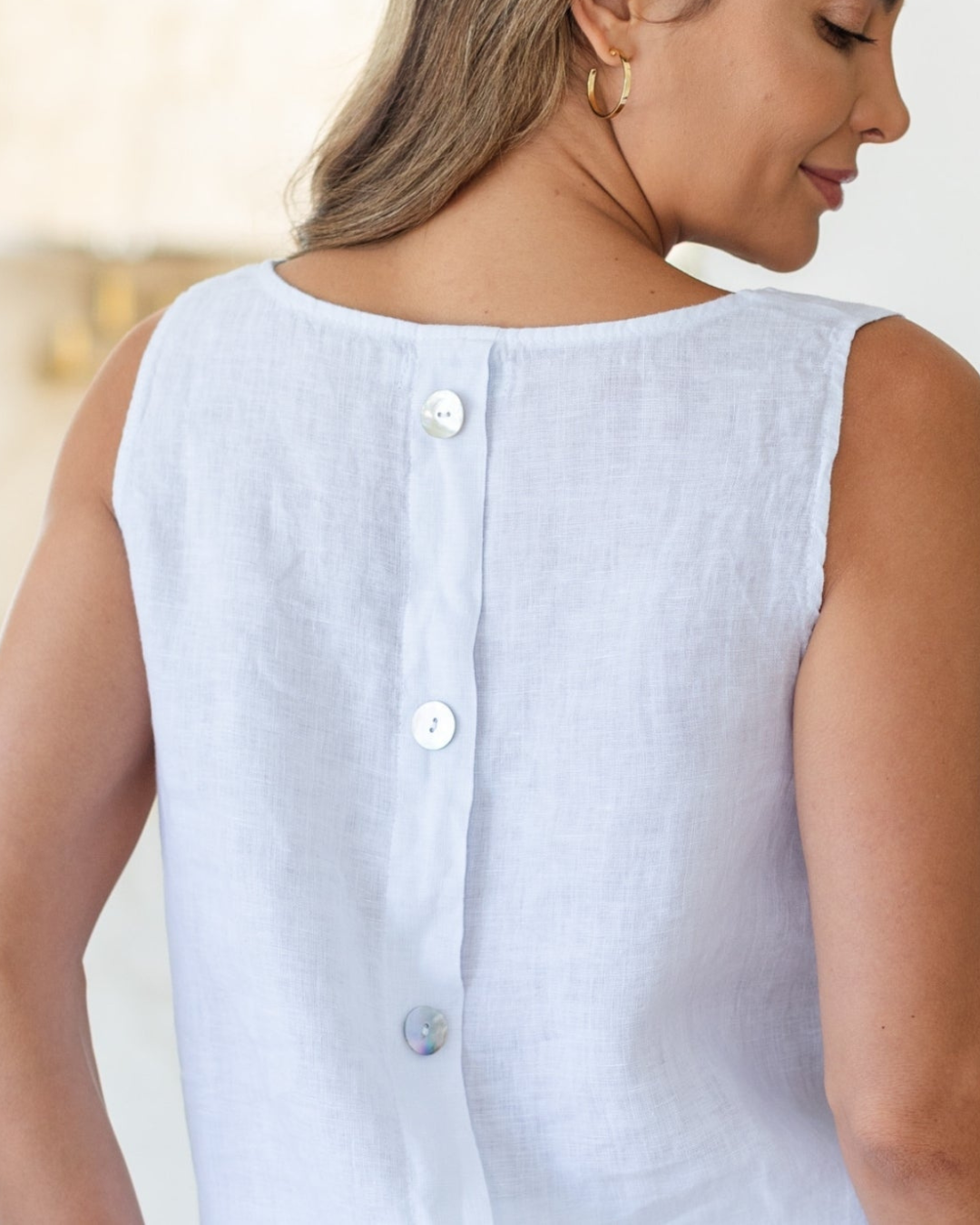 Splendid Iris Linen Boxy Tank w/Button Back - 21-221