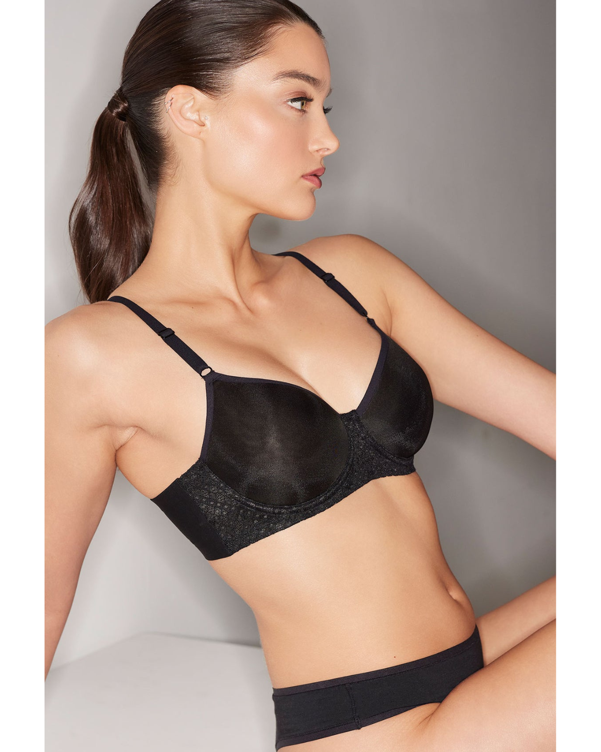 Natori Harmony Smooth Back Spacer Underwire Bra (More colors available) - 721347