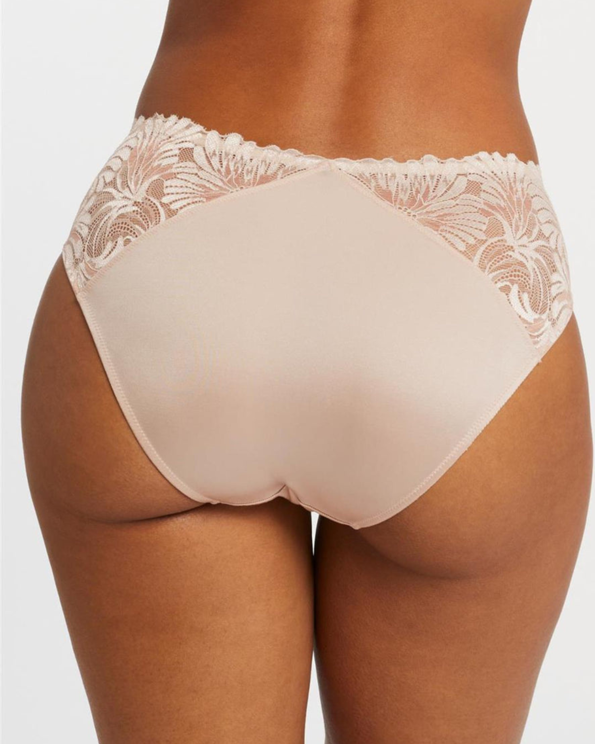 Montelle Anniversary Brief - 9576