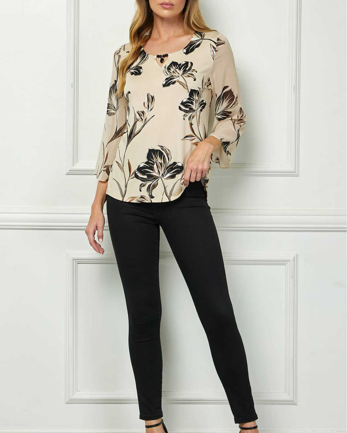 Winslow Vintage Blossom Keyhole Neckline Knit Blouse - G516401m59