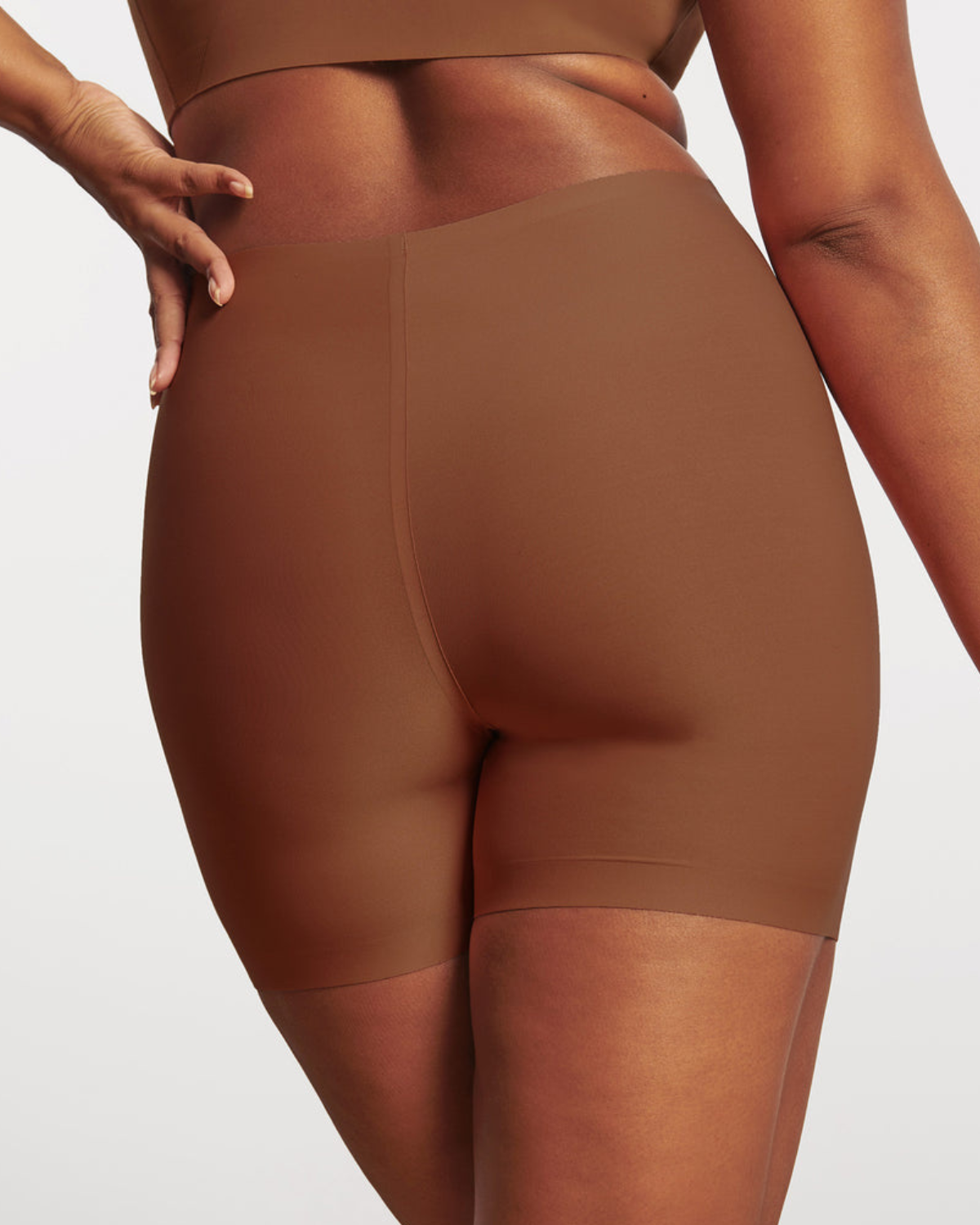 Evelyn & Bobbie Longline Girlshort (More colors available)