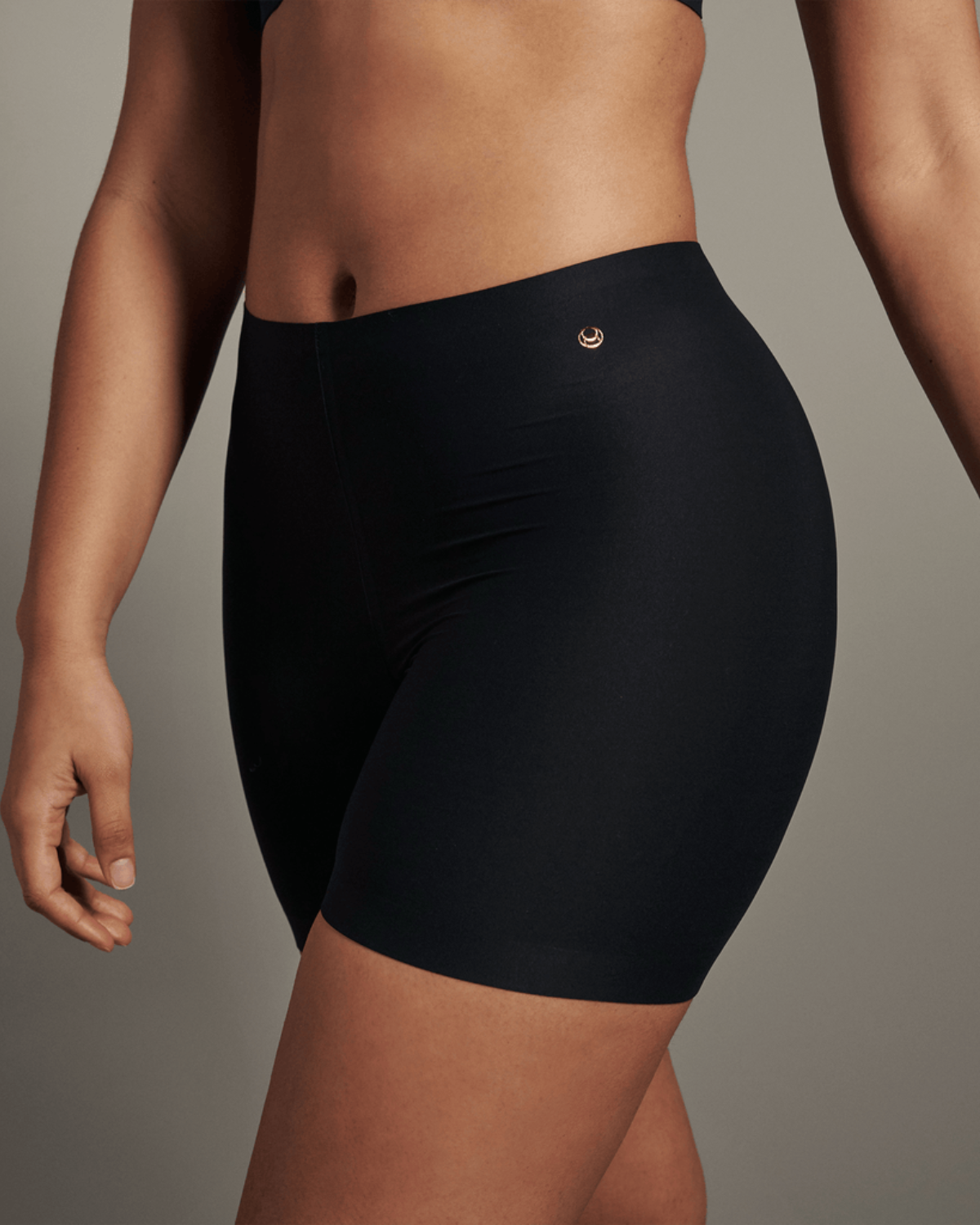 Evelyn & Bobbie Longline Girlshort (More colors available)