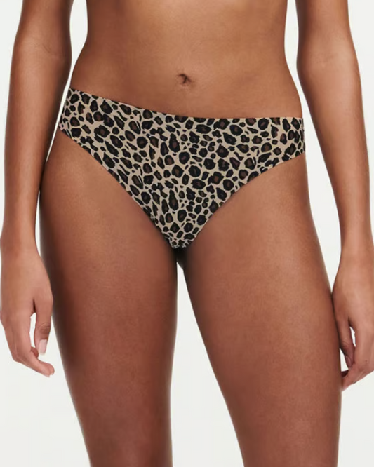 Chantelle SoftStretch Thong - C11d90 - Leopard Nude