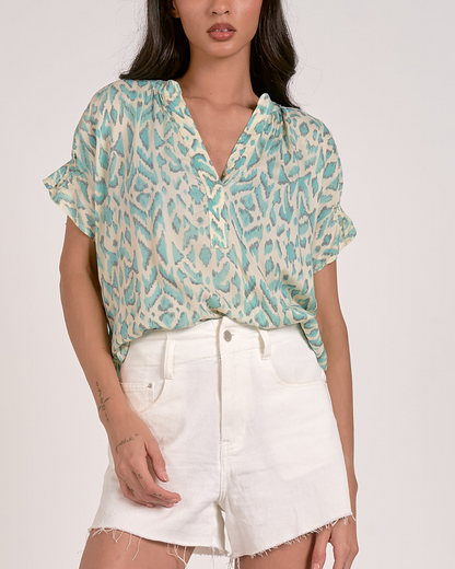 2025 Elan Short Sleeve V Neck Top - VIP11392