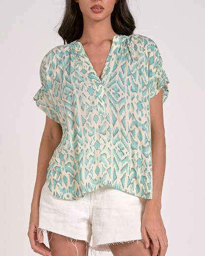 2025 Elan Short Sleeve V Neck Top - VIP11392