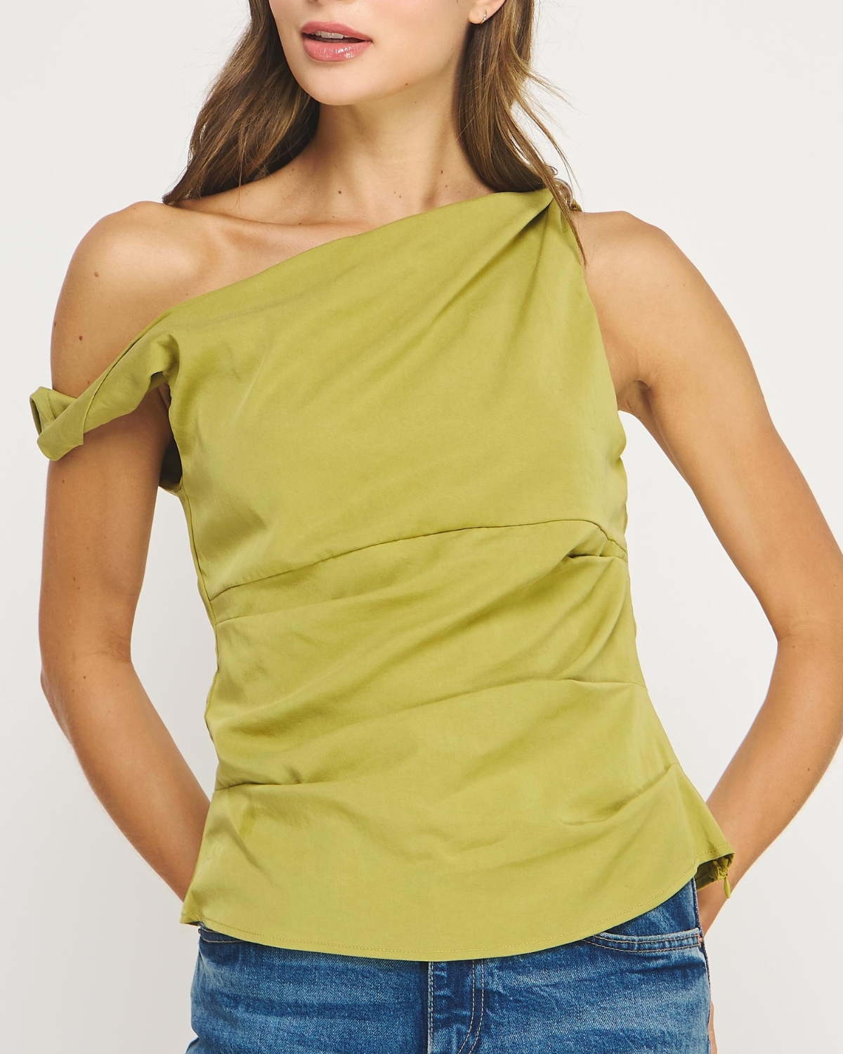 Strut & Bolt Asymmetric Twisted Bead Top - T-50611