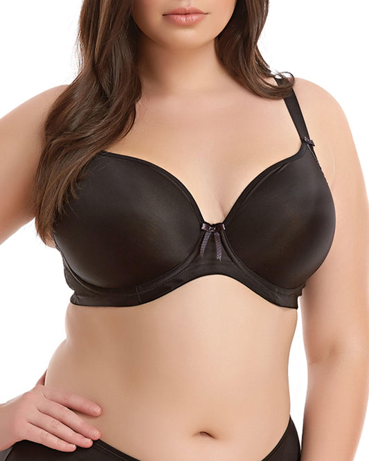 Model wearing a molded underwire t-shirt bra in black